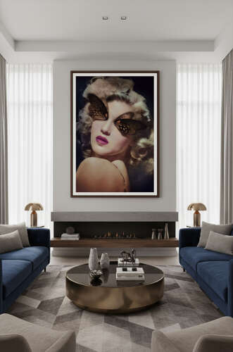 DIFFERENT FOR GIRLS N°7